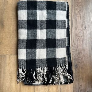 Buffalo Plaid Scarf Wrap Black Cream Fringe Check Cottagecore Casual Cozy Fall